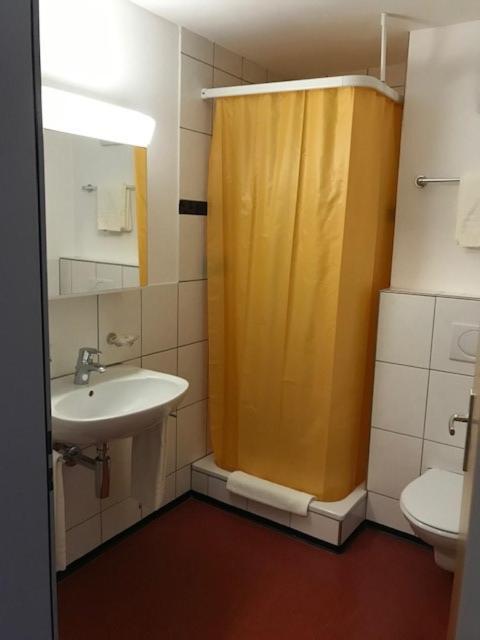 Motel & Aparthotel Brueggli Emmen Zewnętrze zdjęcie