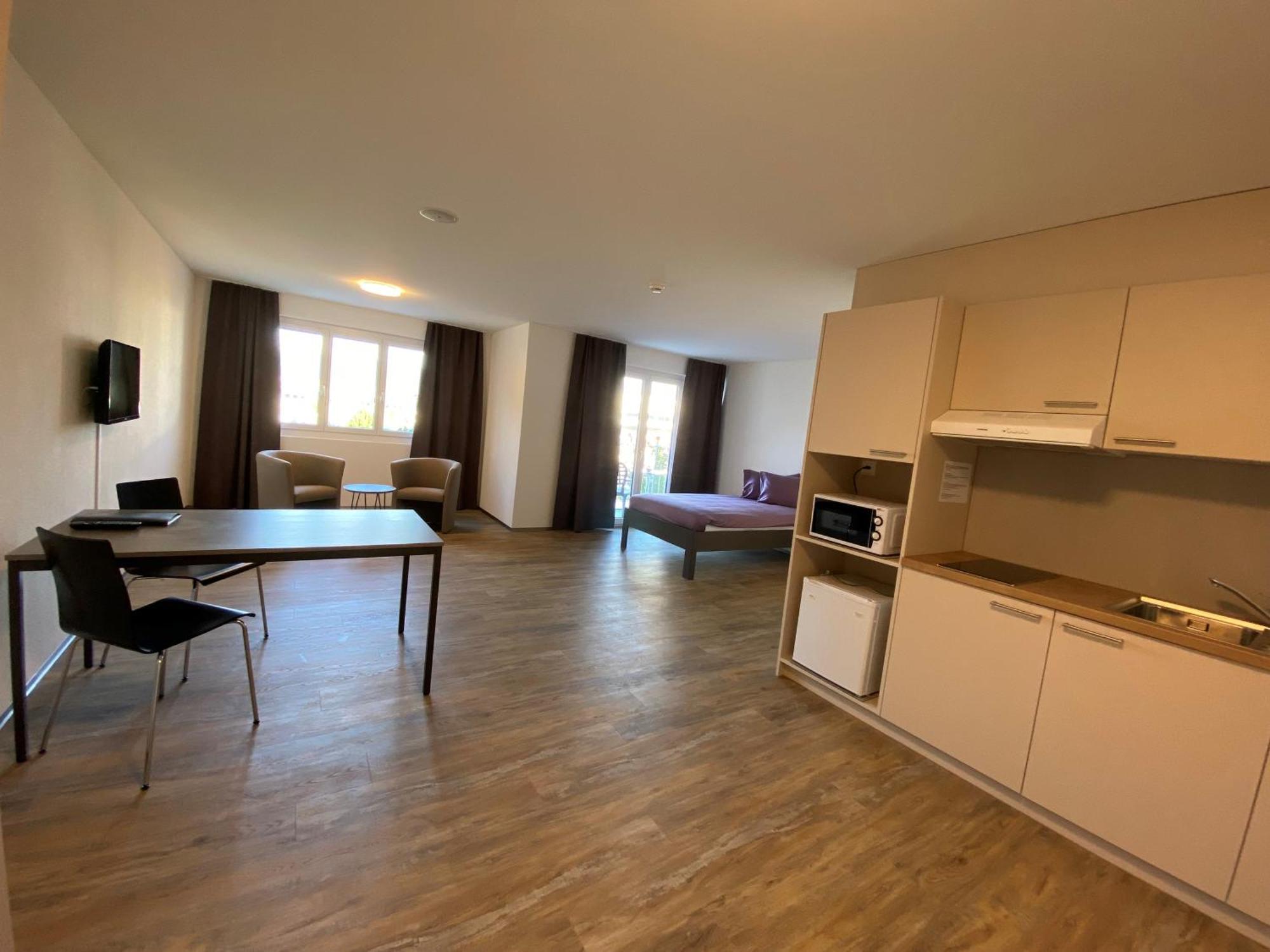 Motel & Aparthotel Brueggli Emmen Zewnętrze zdjęcie